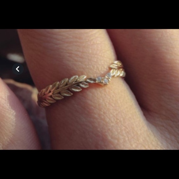 14k Gold plated CZ Ring - Size 7 - Picture 4 of 16